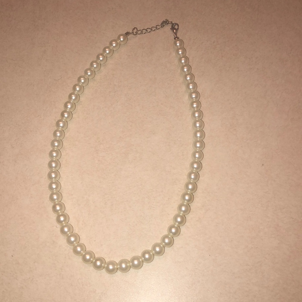 Pearl necklace